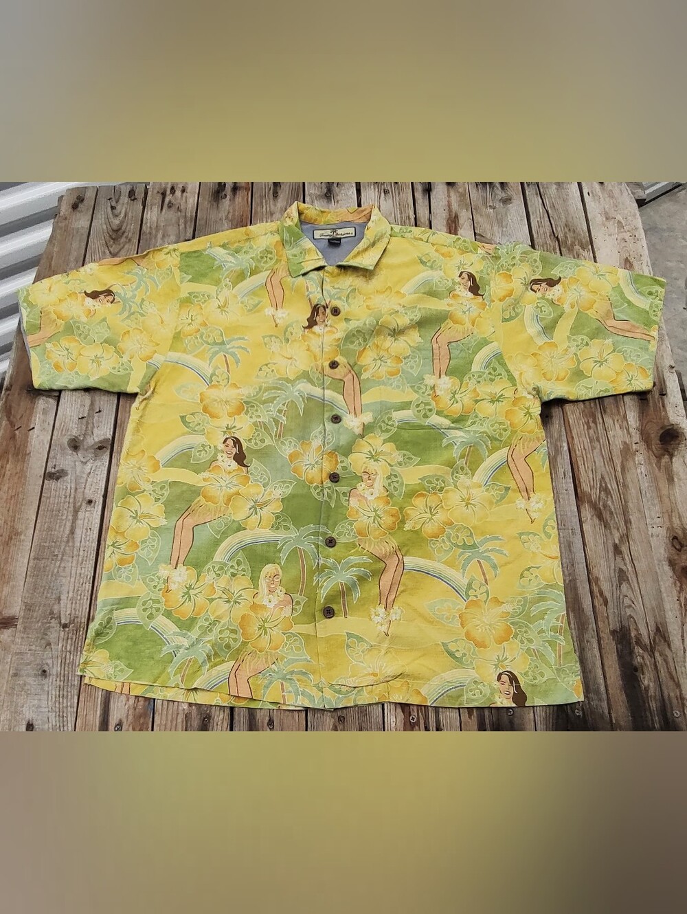 vintage Tommy Bahama Hawaiian dancers silk button up shirt men's size Medium
